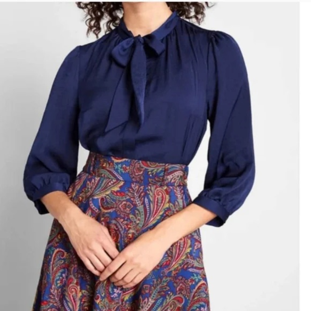 Modcloth Bow Neck 3/4 sleeve blouse in Black